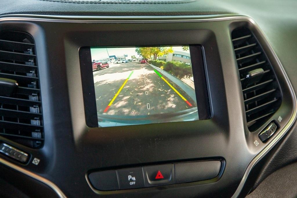 used 2019 Jeep Cherokee car, priced at $18,950