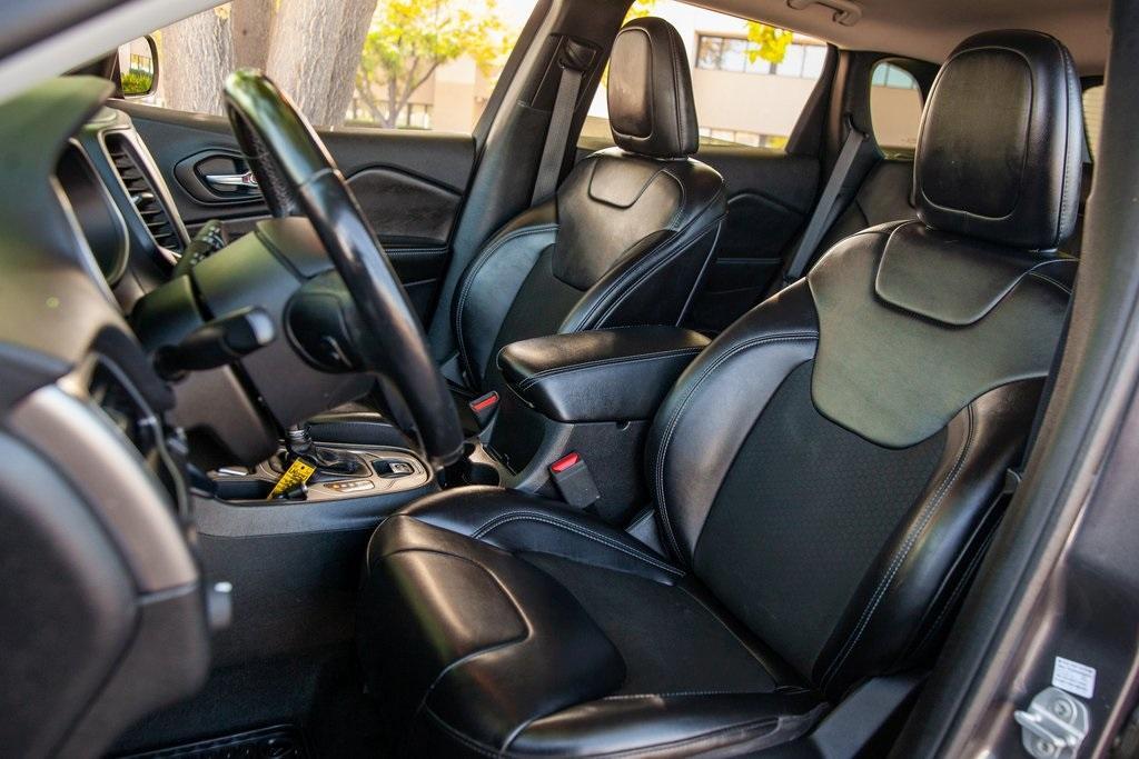 used 2019 Jeep Cherokee car, priced at $18,950