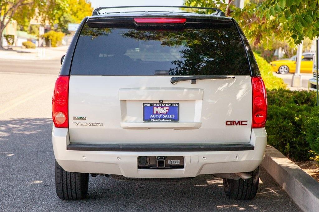 used 2010 GMC Yukon car, priced at $14,499