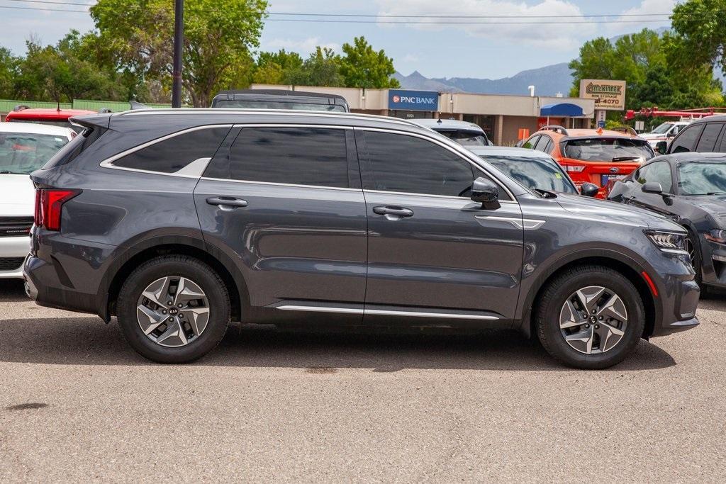 used 2021 Kia Sorento Hybrid car, priced at $25,499