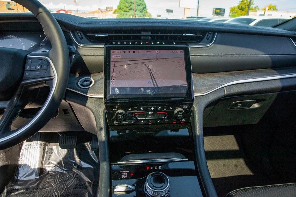 used 2025 Jeep Grand Cherokee car, priced at $43,950