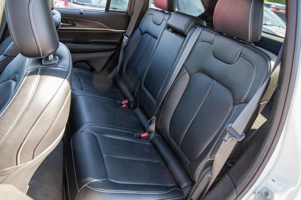 used 2025 Jeep Grand Cherokee car, priced at $43,950