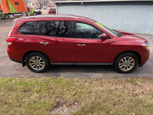 used 2014 Nissan Pathfinder car, priced at $9,995