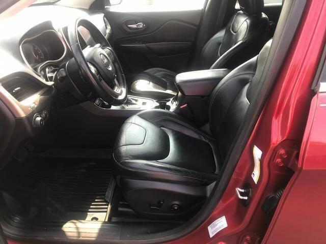 used 2015 Jeep Cherokee car, priced at $14,995