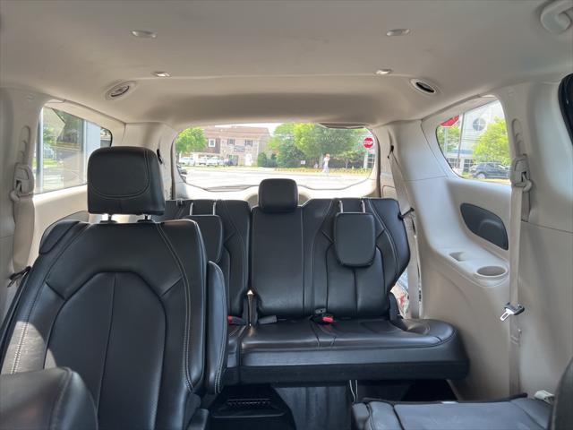used 2023 Chrysler Pacifica car, priced at $22,498
