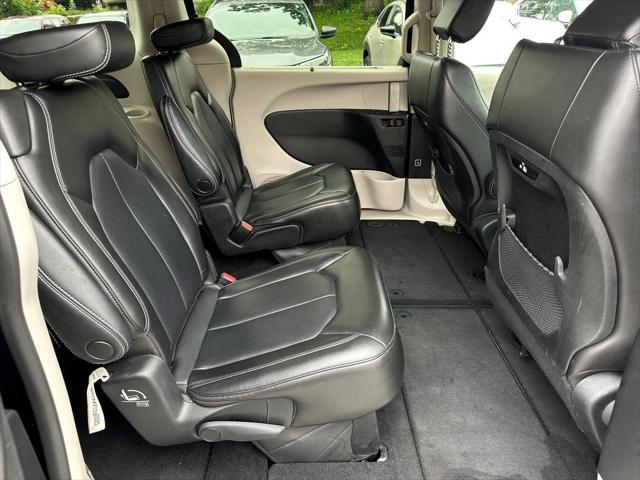 used 2023 Chrysler Pacifica car, priced at $21,754