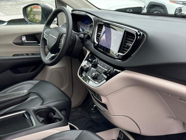 used 2023 Chrysler Pacifica car, priced at $21,754