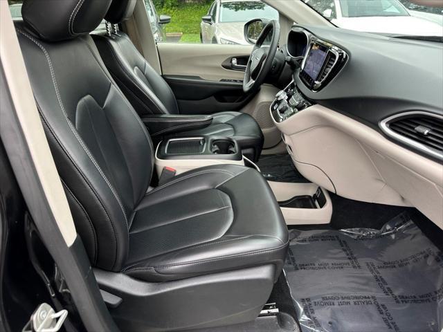 used 2023 Chrysler Pacifica car, priced at $21,754