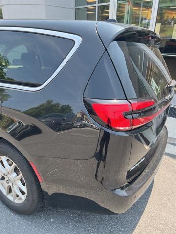 used 2023 Chrysler Pacifica car, priced at $22,498