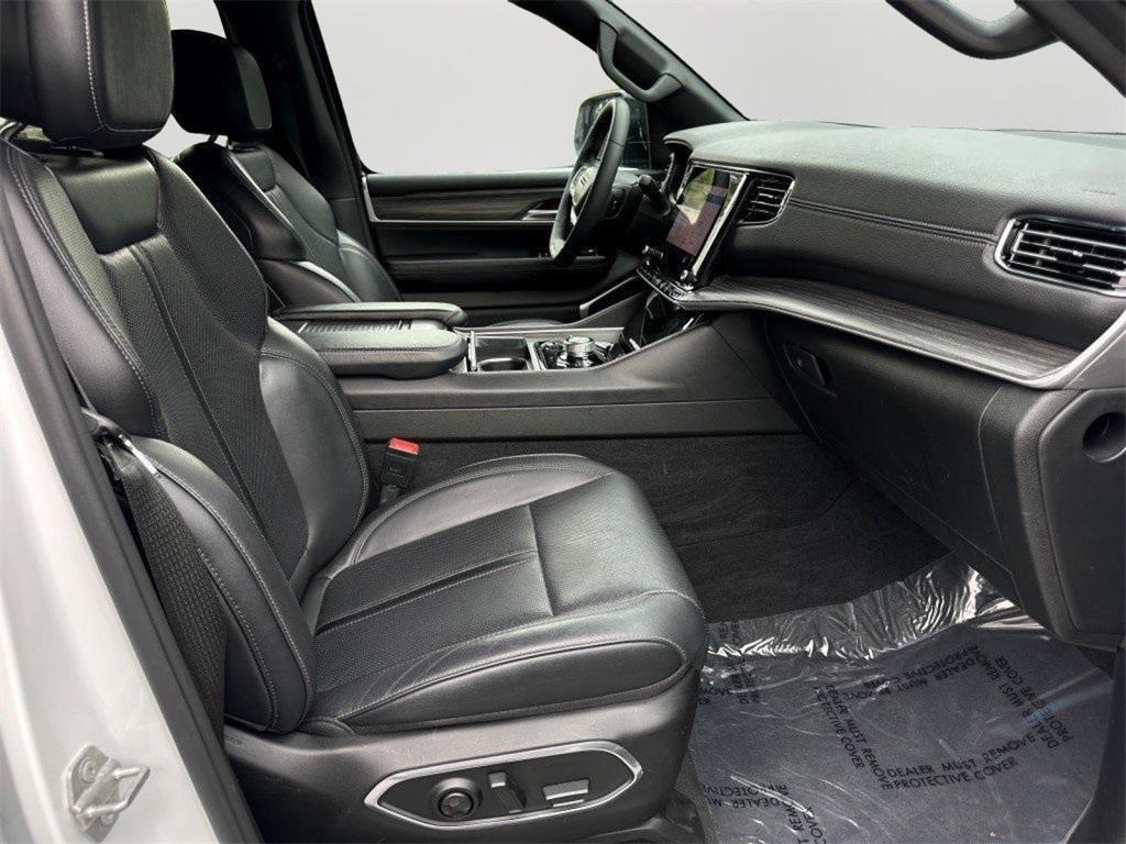 used 2023 Jeep Wagoneer car, priced at $43,378