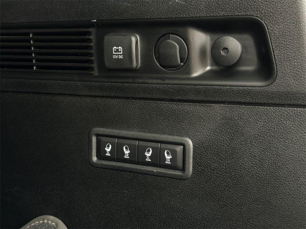 used 2023 Jeep Wagoneer car, priced at $43,378