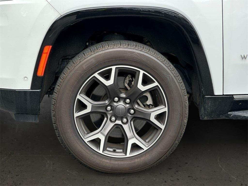 used 2023 Jeep Wagoneer car, priced at $43,378