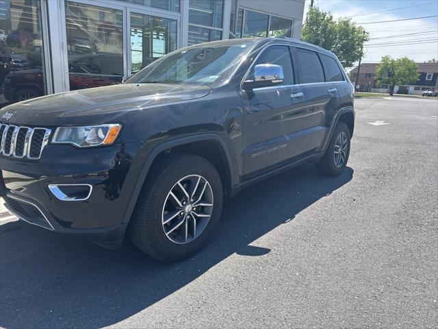 used 2017 Jeep Grand Cherokee car, priced at $16,069