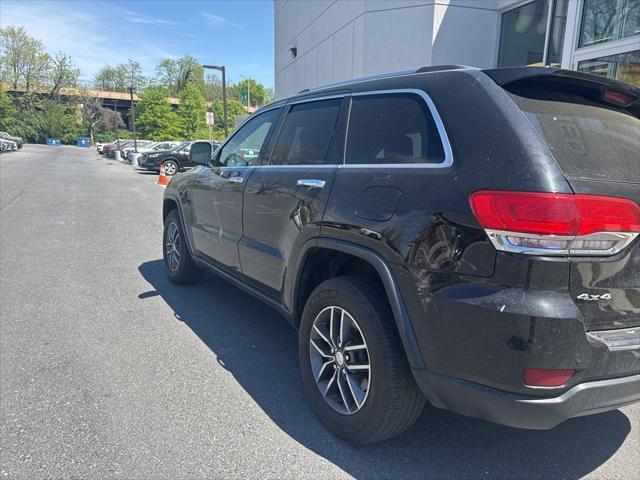 used 2017 Jeep Grand Cherokee car, priced at $16,069