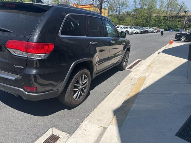 used 2017 Jeep Grand Cherokee car, priced at $16,069