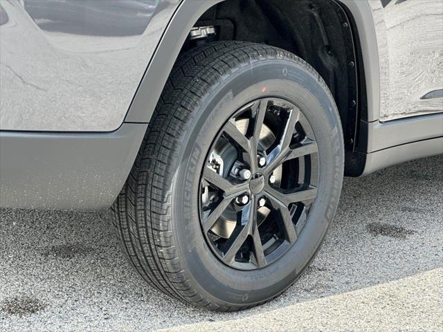 new 2025 Jeep Grand Cherokee L car, priced at $45,572