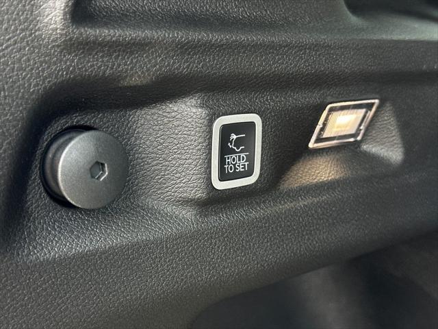 new 2025 Jeep Grand Cherokee L car, priced at $45,572