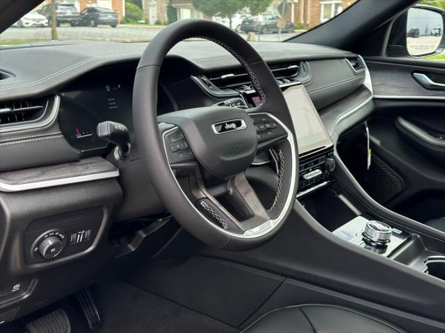 new 2025 Jeep Grand Cherokee L car, priced at $50,037