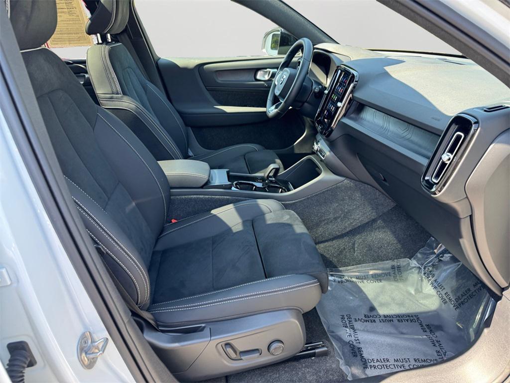 used 2024 Volvo XC40 Recharge Pure Electric car, priced at $40,283