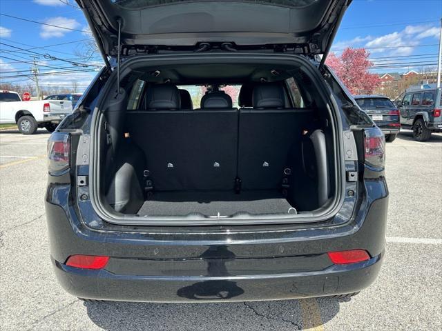 new 2025 Jeep Compass car, priced at $41,385