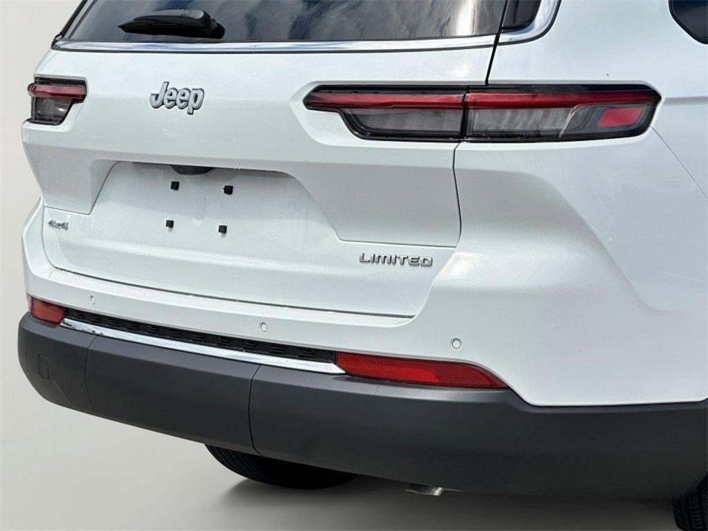 new 2025 Jeep Grand Cherokee L car, priced at $48,000