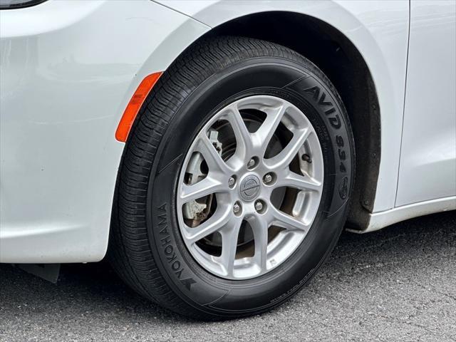 used 2023 Chrysler Pacifica car, priced at $21,520