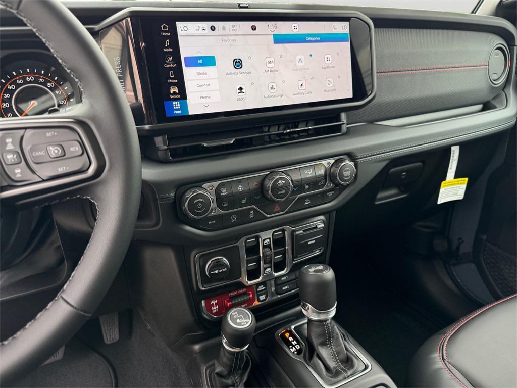 new 2025 Jeep Wrangler car, priced at $60,580