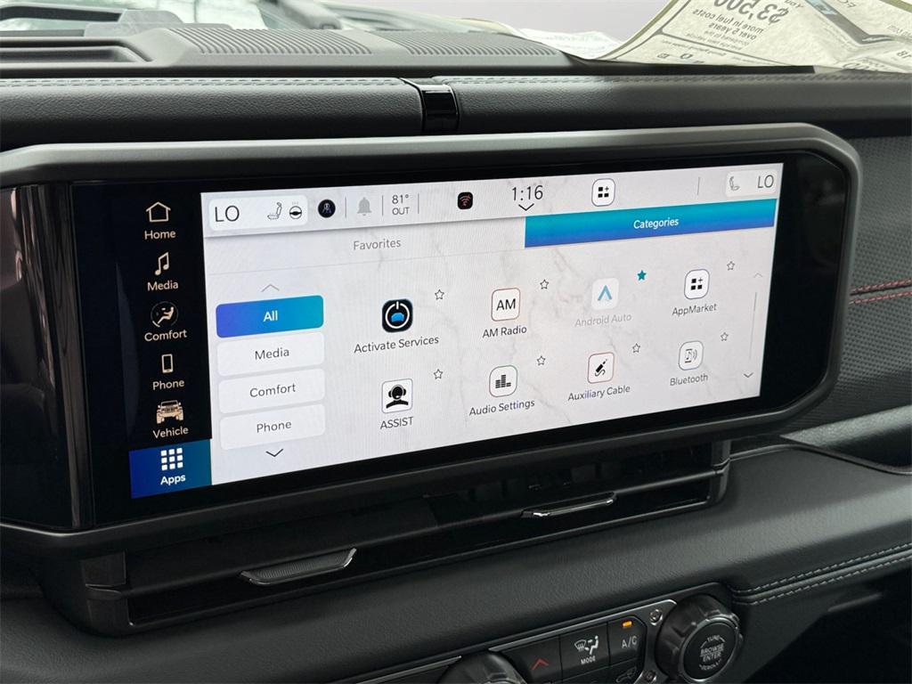 new 2025 Jeep Wrangler car, priced at $60,580