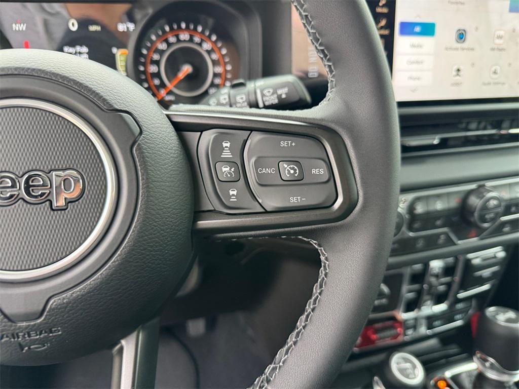 new 2025 Jeep Wrangler car, priced at $60,580