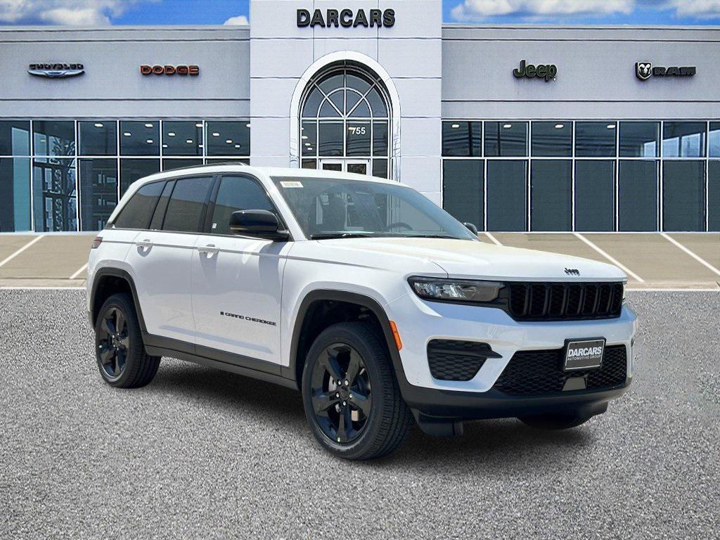 new 2025 Jeep Grand Cherokee car, priced at $43,750