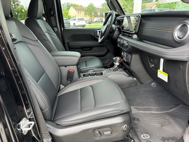new 2025 Jeep Wrangler car, priced at $51,732