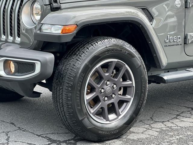 used 2023 Jeep Gladiator car, priced at $27,300