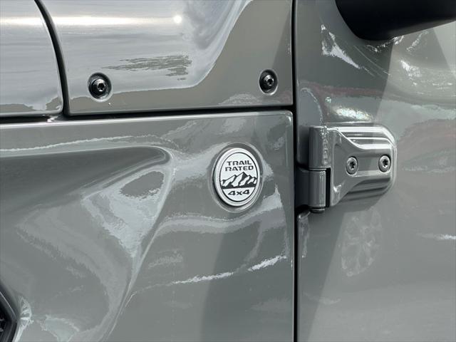 used 2023 Jeep Gladiator car, priced at $27,300