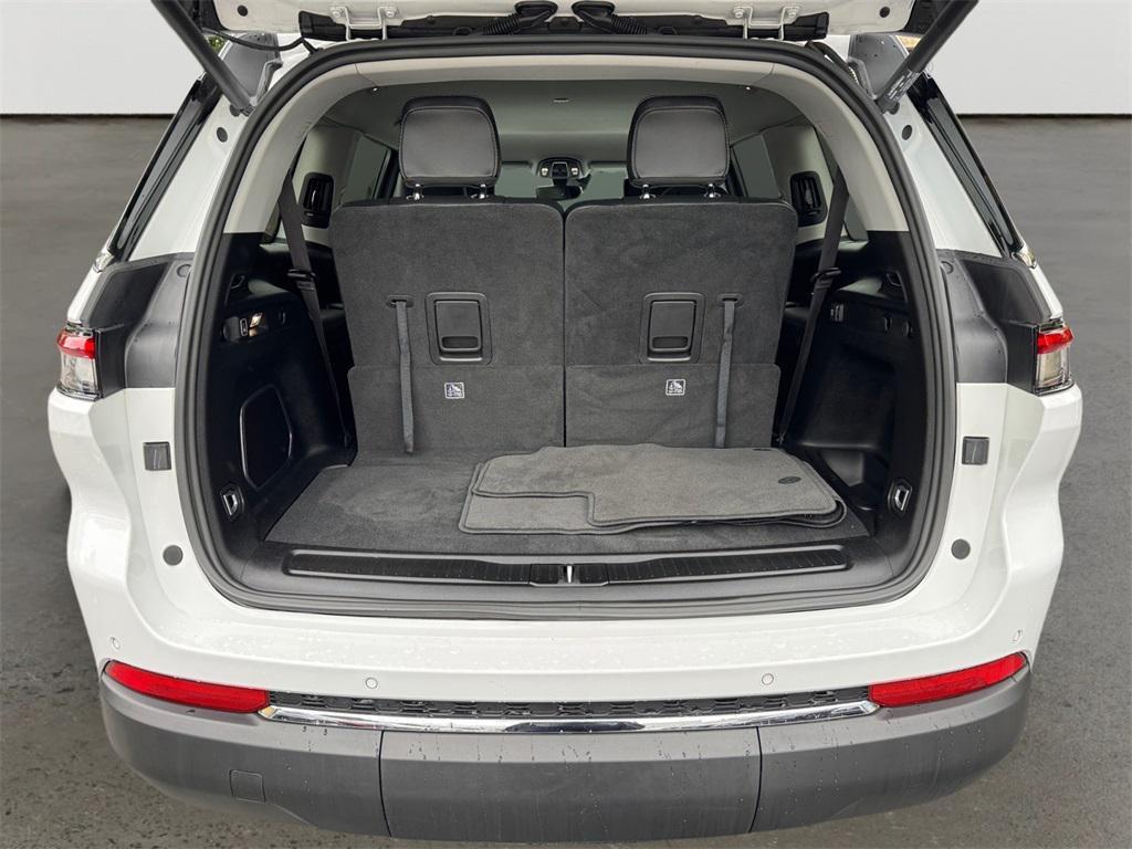 used 2022 Jeep Grand Cherokee L car, priced at $30,800