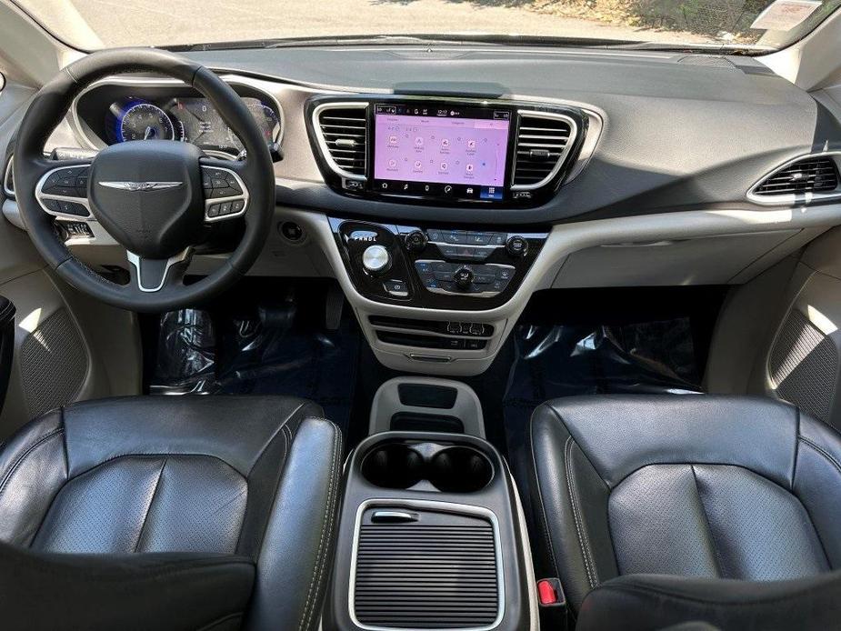 used 2022 Chrysler Pacifica car, priced at $24,332