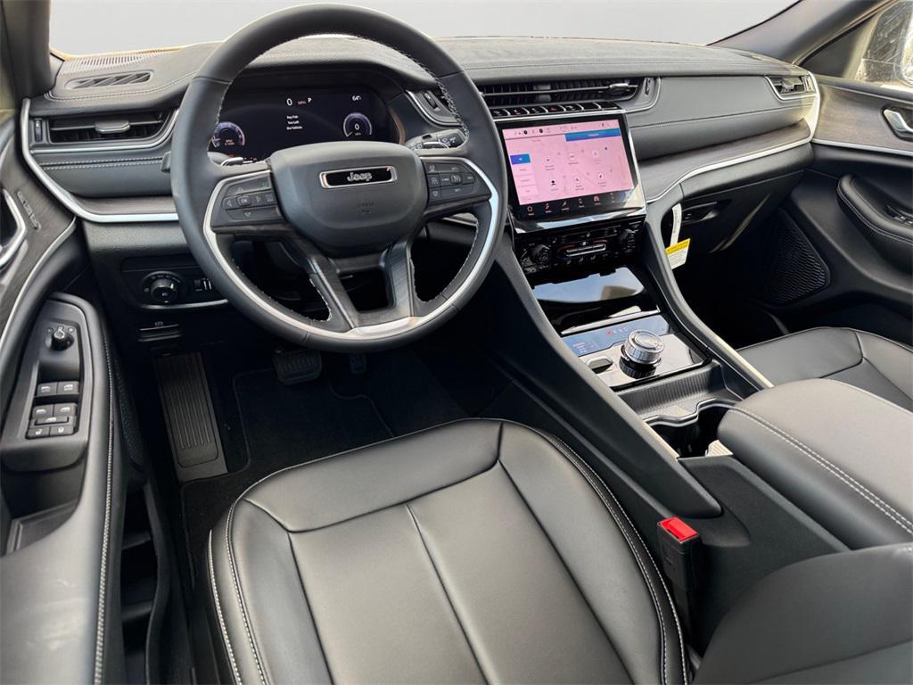 new 2025 Jeep Grand Cherokee car, priced at $51,480