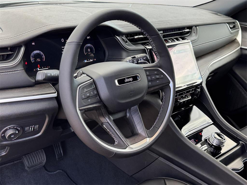 new 2025 Jeep Grand Cherokee car, priced at $51,480