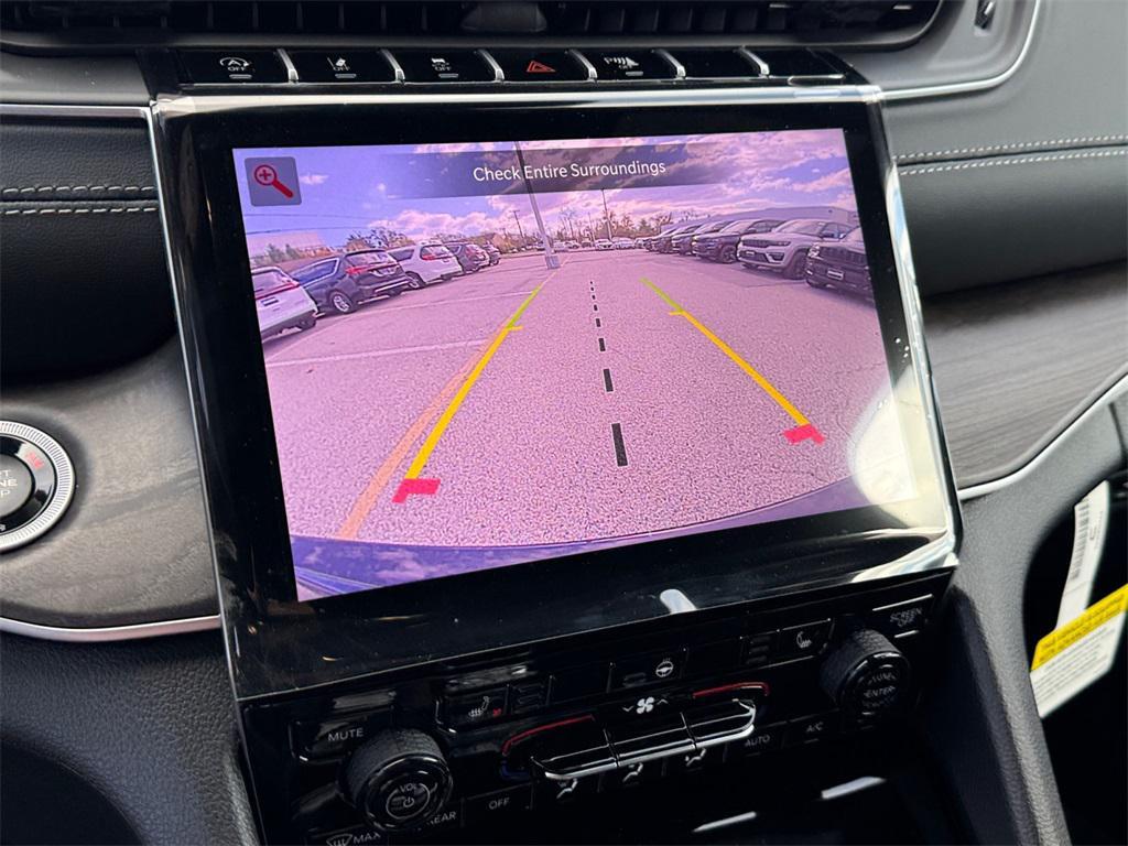 new 2025 Jeep Grand Cherokee car, priced at $51,480