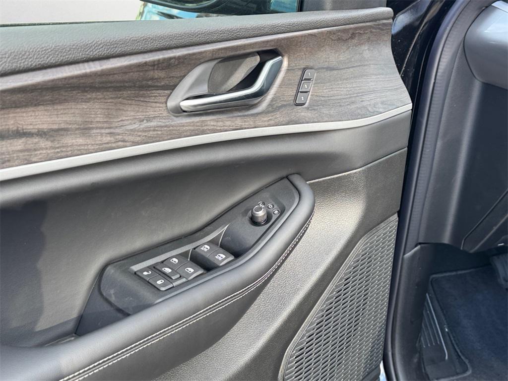 new 2025 Jeep Grand Cherokee car, priced at $51,480