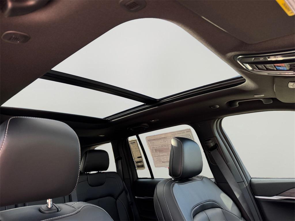 new 2025 Jeep Grand Cherokee car, priced at $51,480