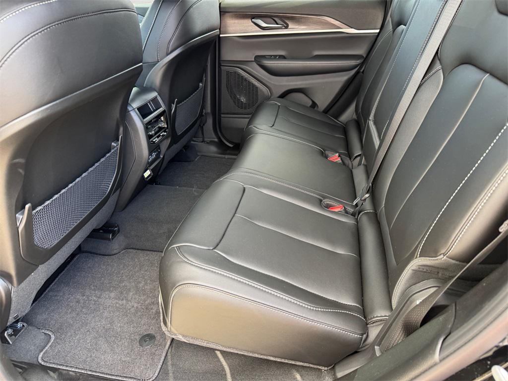 new 2025 Jeep Grand Cherokee car, priced at $51,480