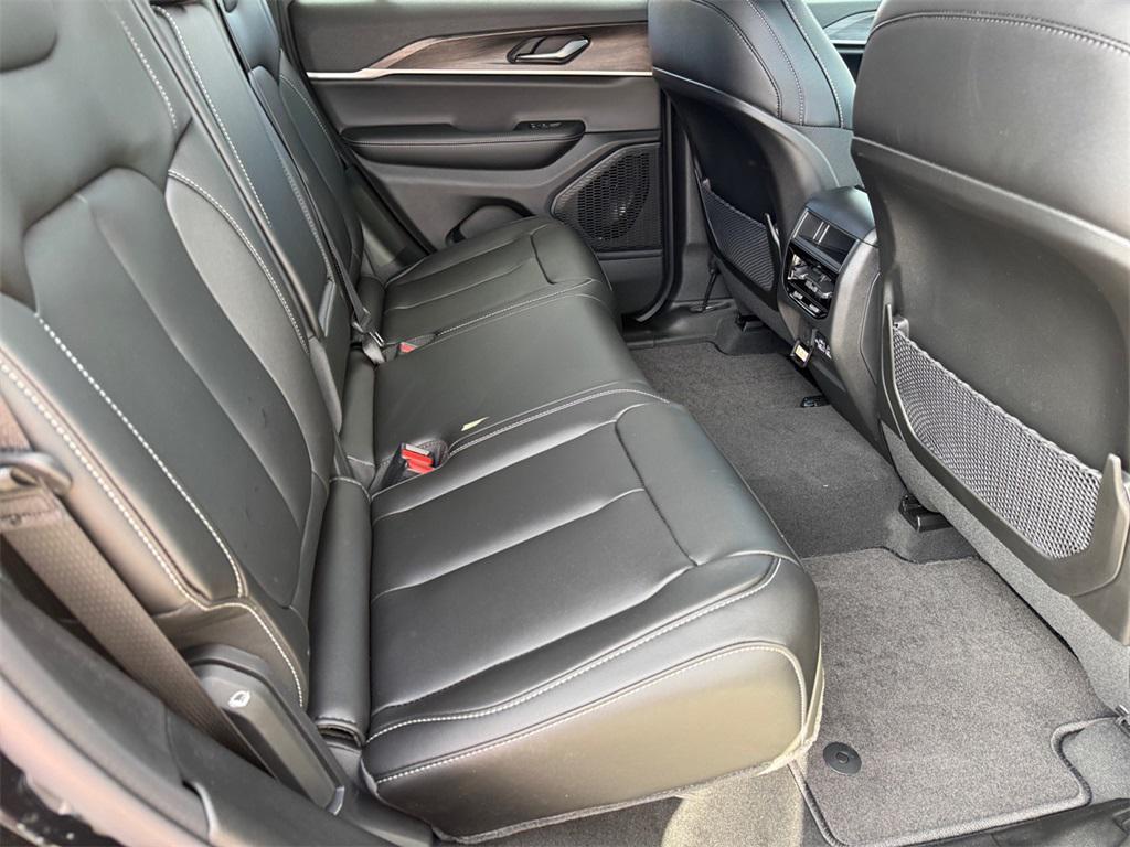 new 2025 Jeep Grand Cherokee car, priced at $51,480