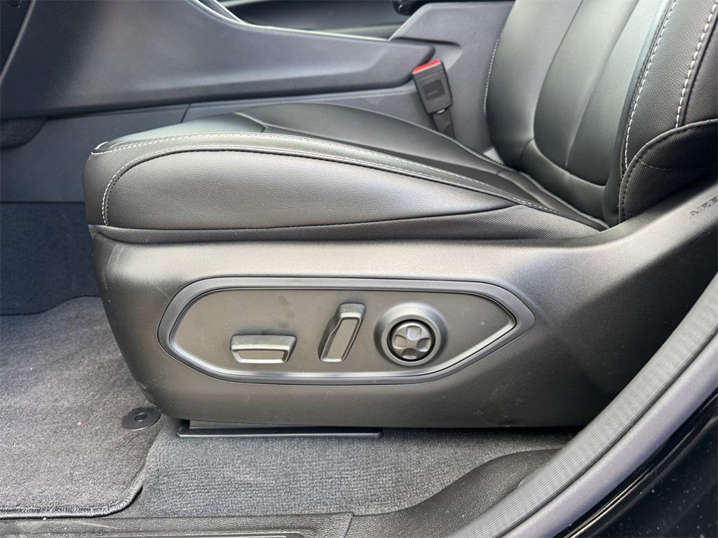 new 2025 Jeep Grand Cherokee car, priced at $51,480