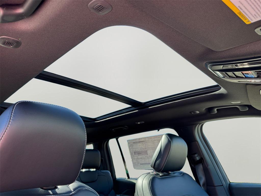 new 2025 Jeep Grand Cherokee L car, priced at $52,335