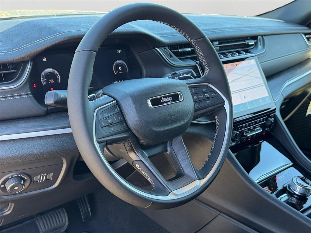 new 2025 Jeep Grand Cherokee L car, priced at $52,335