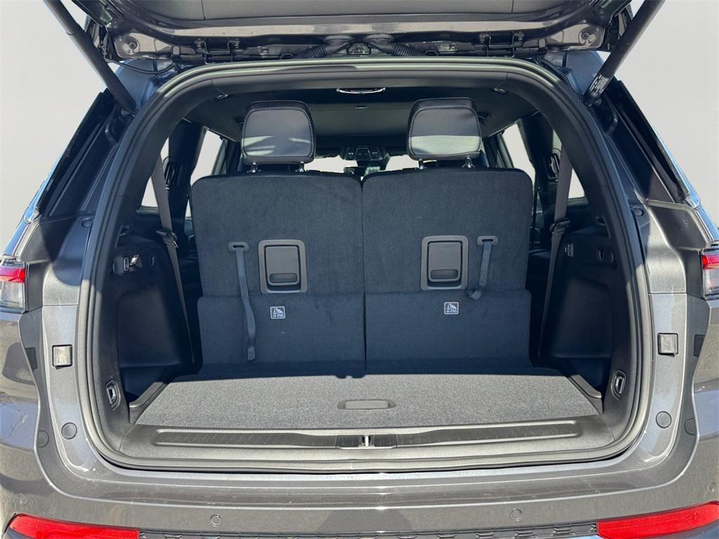 new 2025 Jeep Grand Cherokee L car, priced at $52,335