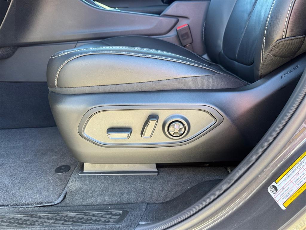 new 2025 Jeep Grand Cherokee L car, priced at $52,335