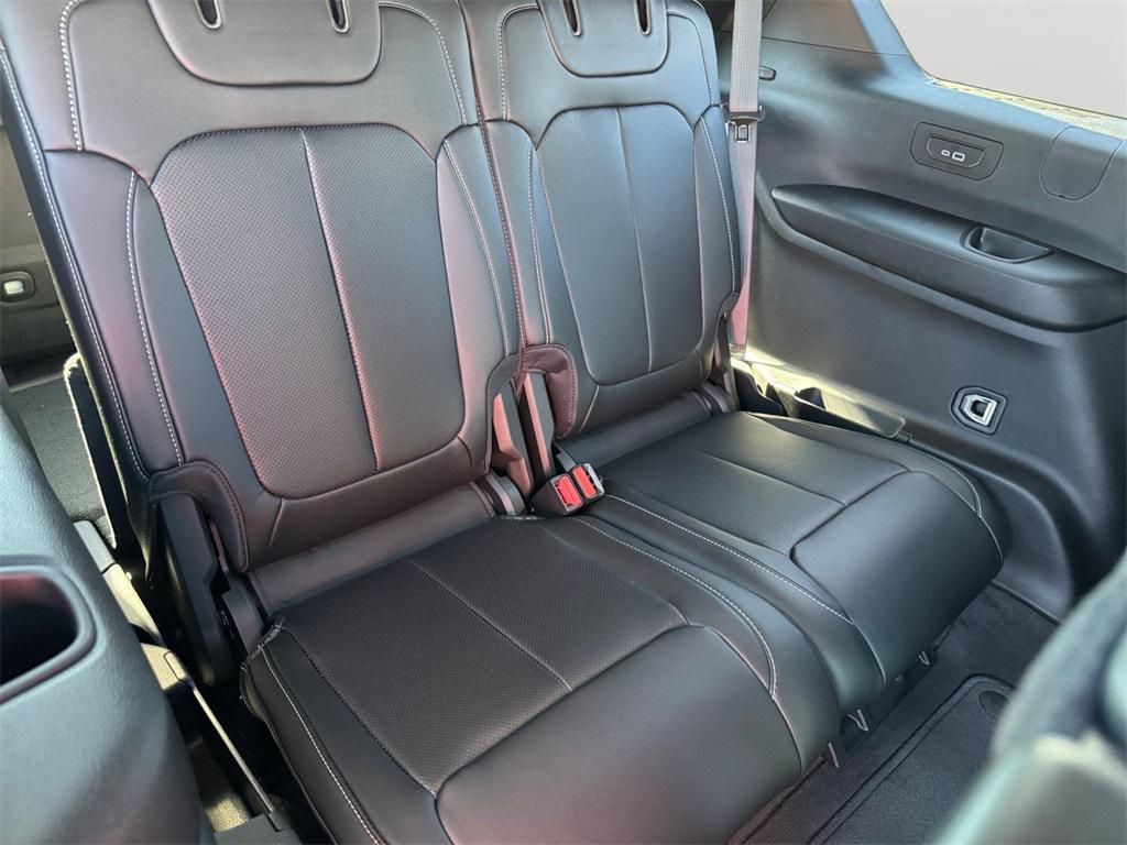 new 2025 Jeep Grand Cherokee L car, priced at $52,335