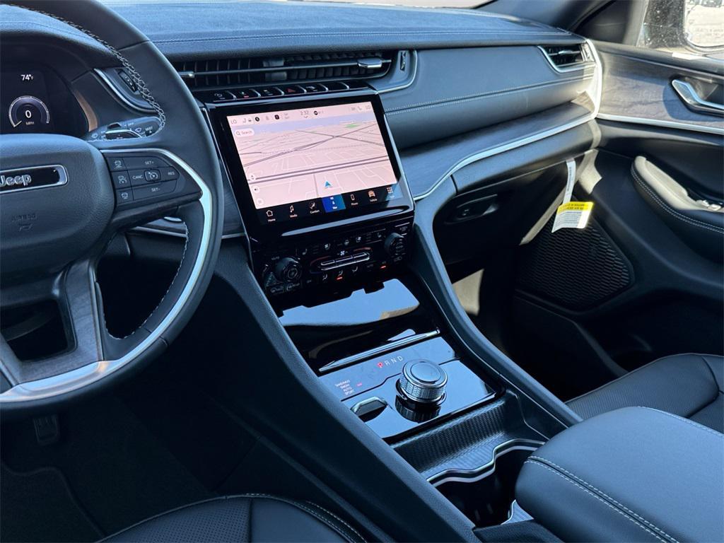 new 2025 Jeep Grand Cherokee L car, priced at $52,335