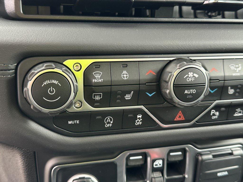 new 2025 Jeep Wrangler car, priced at $55,775